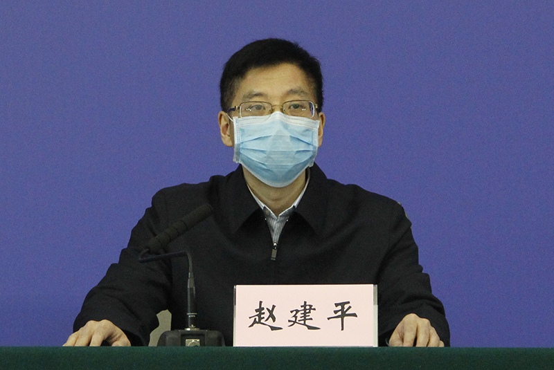救治专家组组长,华中科技大学同济医院呼吸与危重症医学科主任赵建平