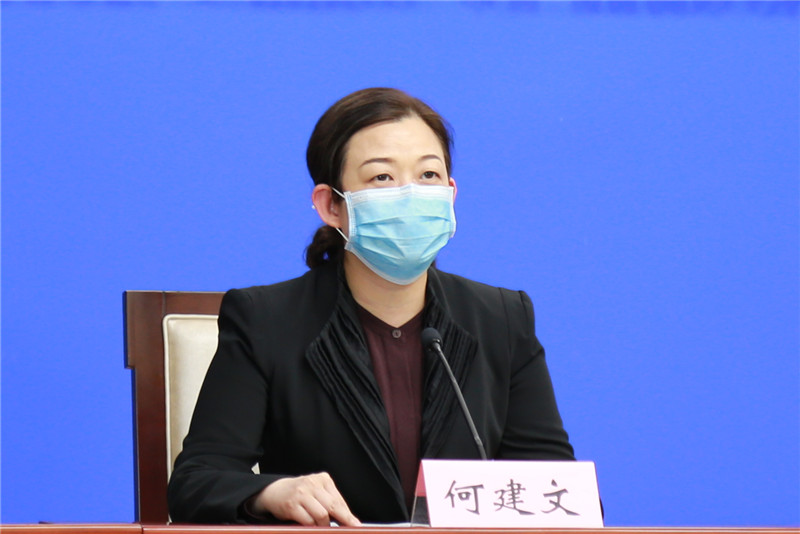 武汉市黄陂区委副书记,区长何建文