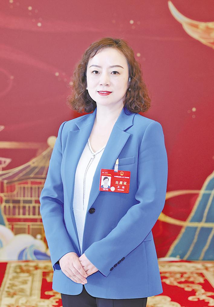 全国人大代表王琼建议——推动野化放归让保护区更多江豚“回家” - 湖北省人民政府门户网站