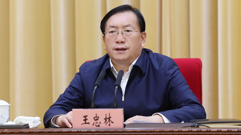 王忠林部署落实国务院会议精神